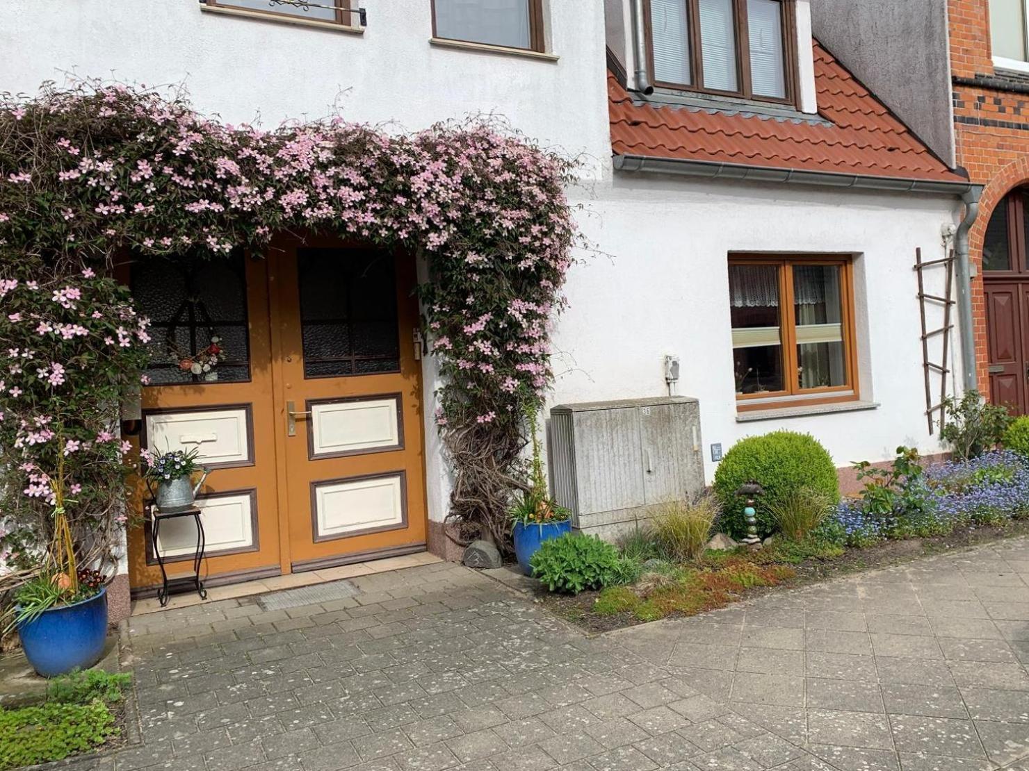 Ferienwohnung Fuer 2 Personen Krakow am See Exteriör bild